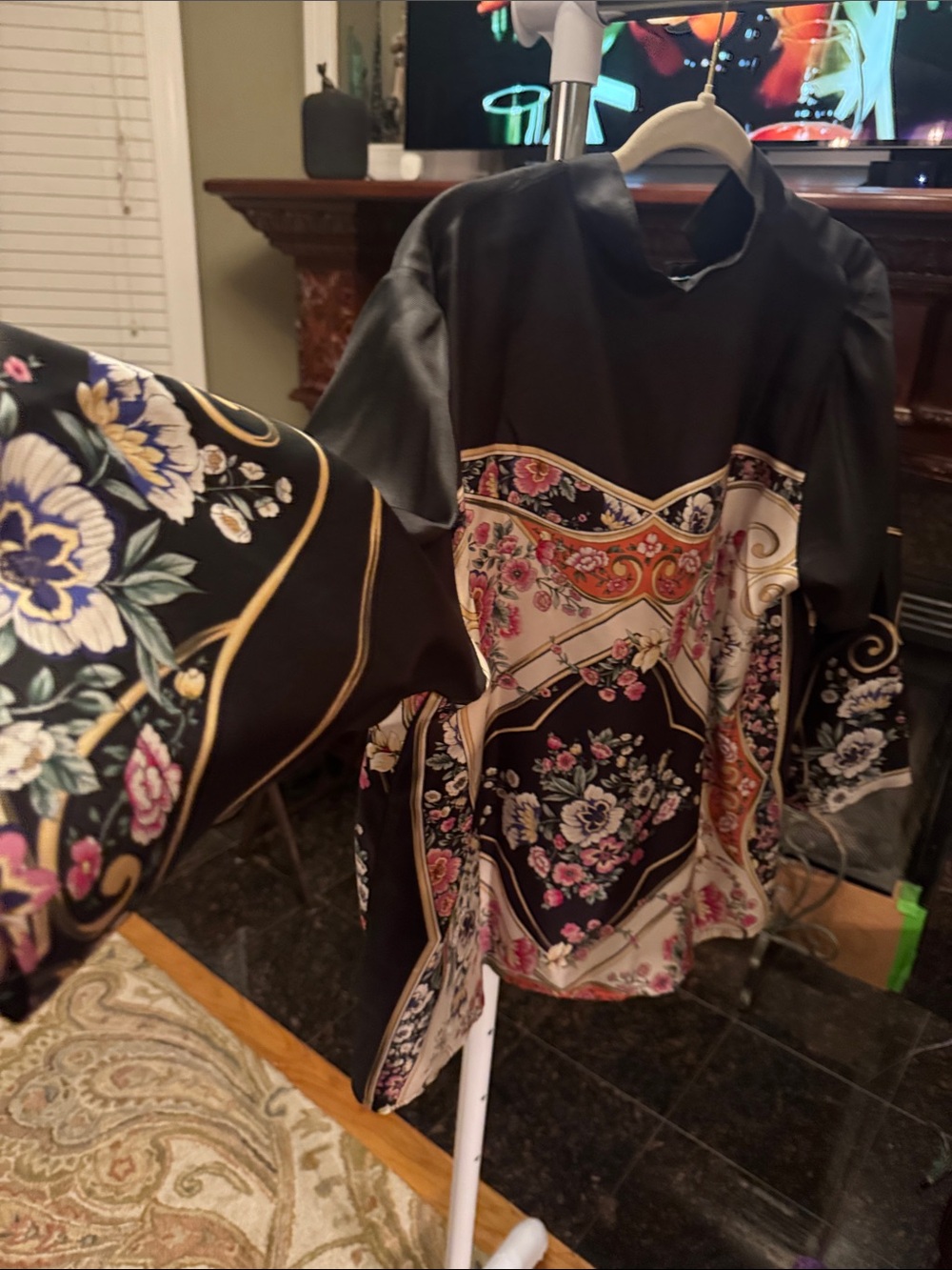 NWT $240 JOHNNY WAS FLORAL, BAROQUE KIMONO SLEEVE BLOUSE Sz XL - Picture 10 of 11